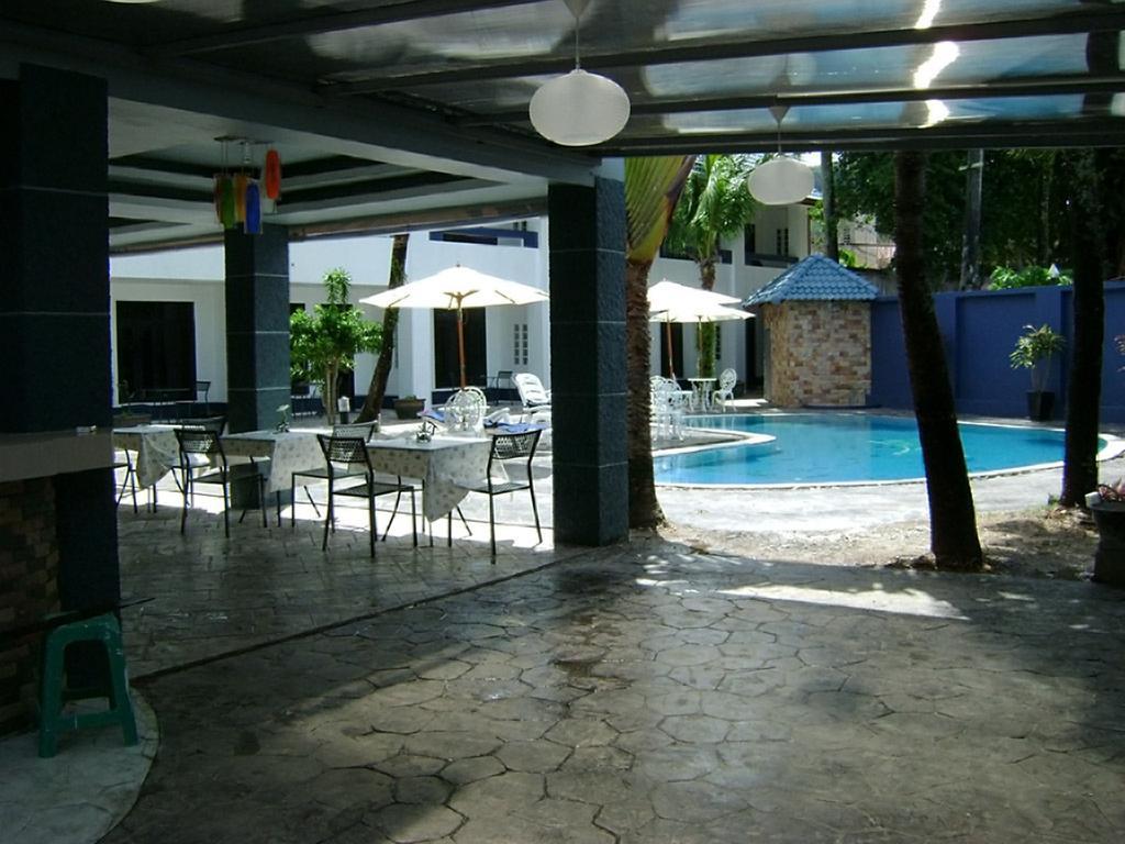 Peter Pan Resort Patong Екстер'єр фото