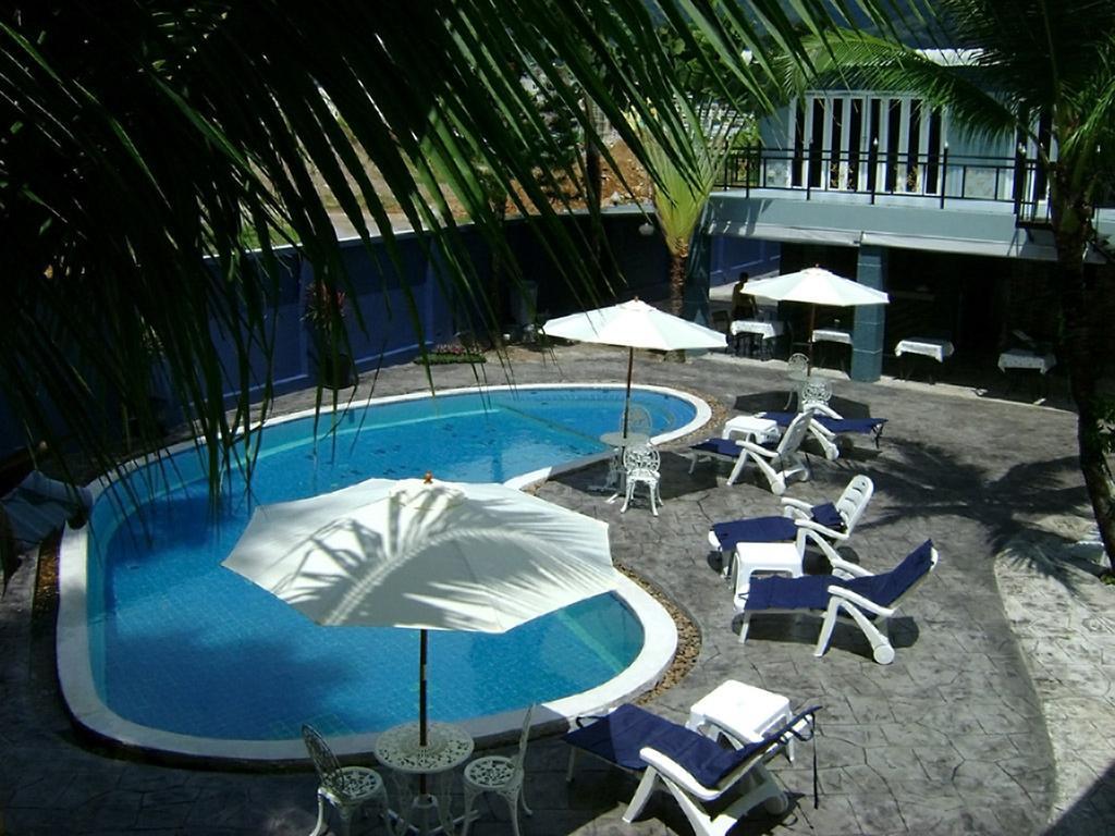 Peter Pan Resort Patong Екстер'єр фото